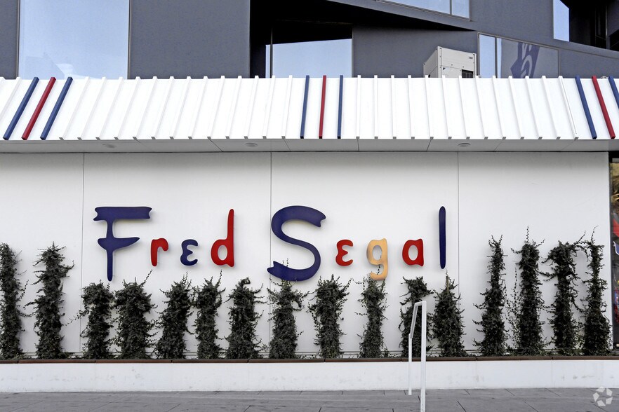 More Photos Of 8500 W Sunset Blvd, West Hollywood Apartments For Lease