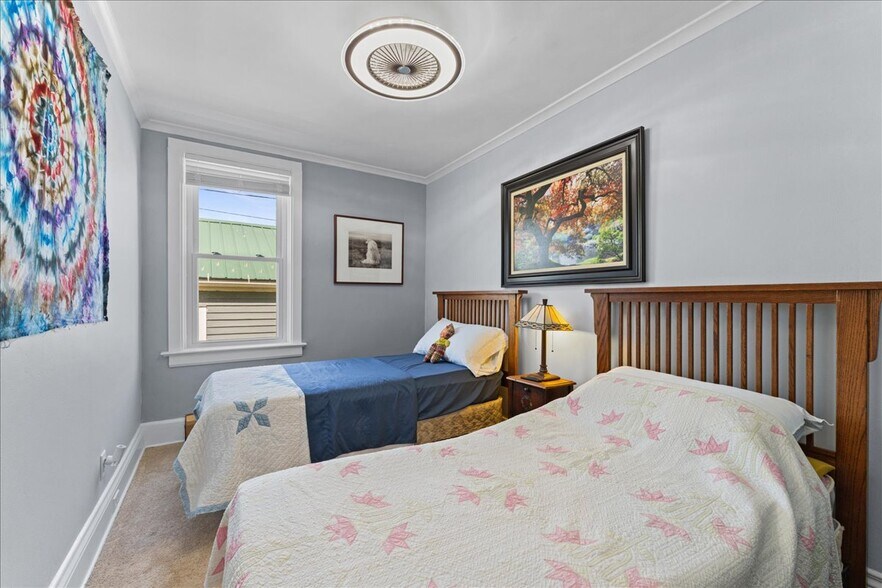 More Photos Of 517 Milwaukee St, Kewaunee General Retail For Sale