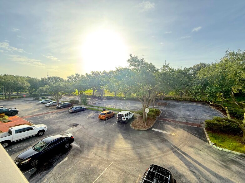 More Photos Of 1743 Park Center Dr, Orlando Medical For Lease