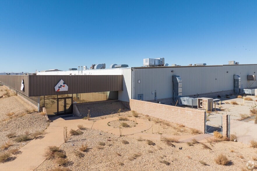 Primary Photo Of 9400 Holly Rd, Adelanto Warehouse For Lease