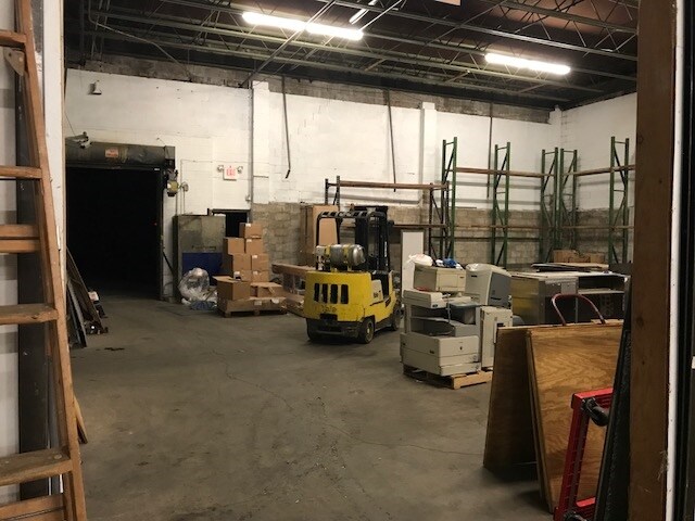 More Photos Of 1115 Mt Vernon St, Camden Warehouse For Lease