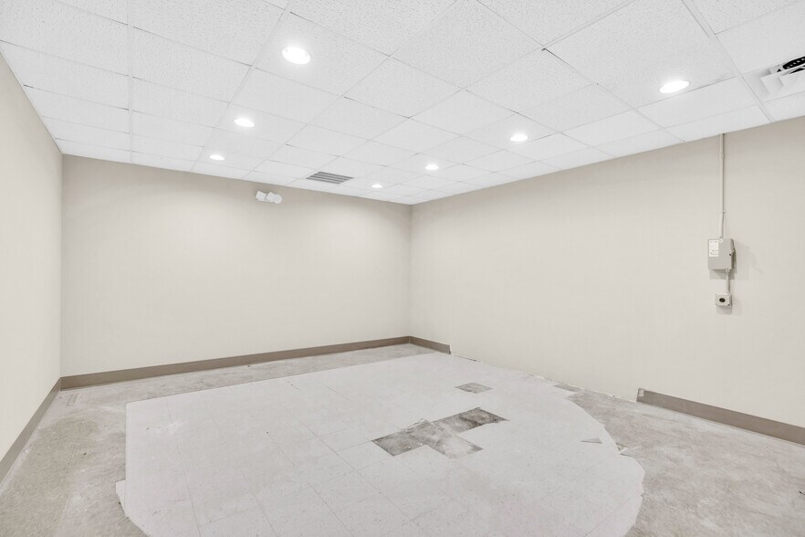 More Photos Of 1260 37th St, Vero Beach Medical For Lease