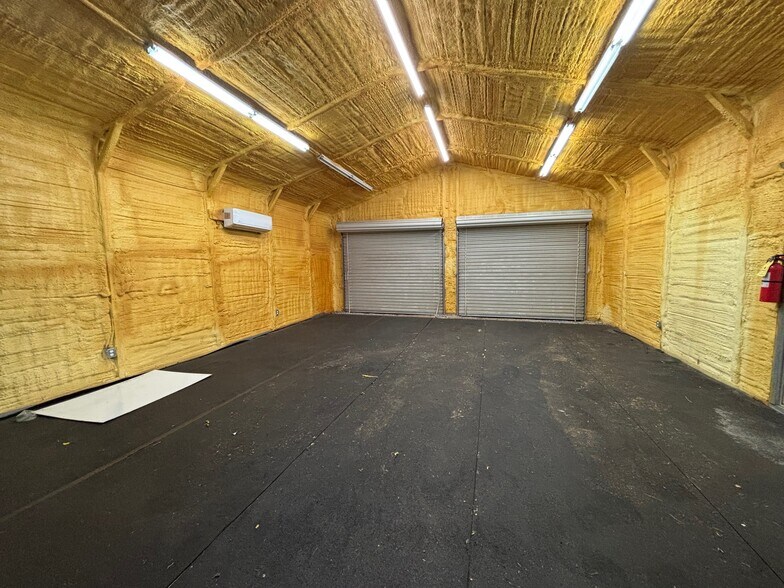 More Photos Of 1115 Lakeview Dr, Franklin Freestanding For Lease