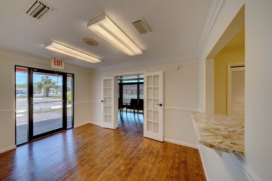 More Photos Of 8811 Front Beach Rd, Panama City Beach Medical For Lease