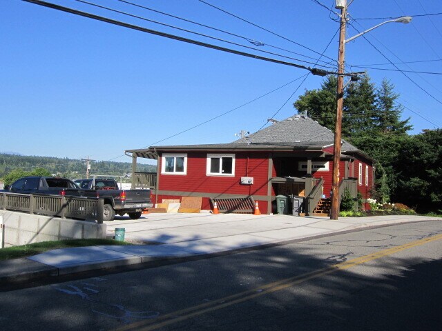 More Photos Of 390 NE Hostmark St, Poulsbo Office For Lease