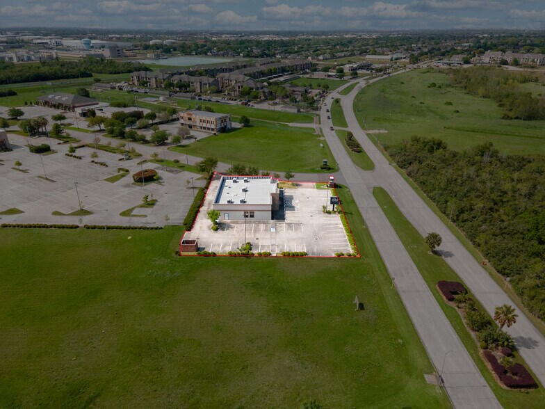 More Photos Of 11464 Space Center Blvd, Houston Freestanding For Lease