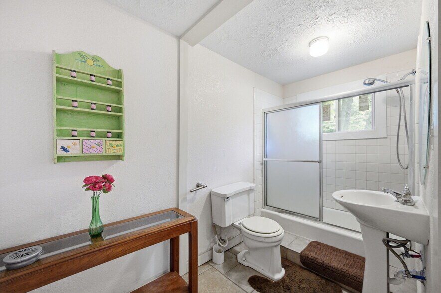 More Photos Of 3385 US Highway 321 S, Blowing Rock Office Residential For Sale