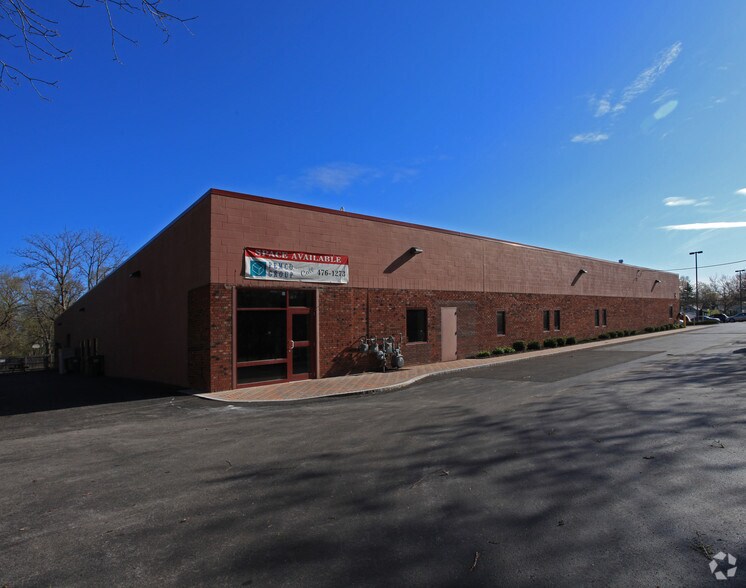 More Photos Of 401 N Main St, North Syracuse Office For Lease