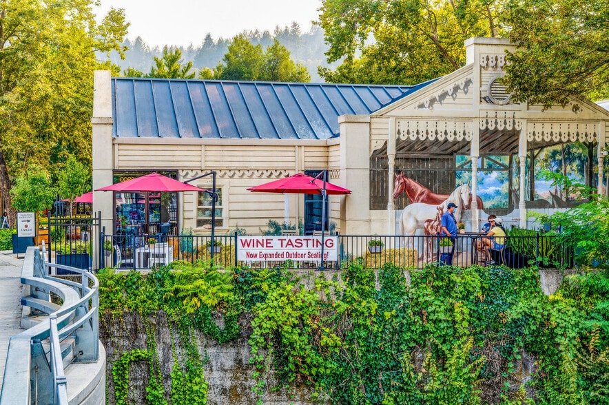 More Photos Of 1255 Lincoln Ave, Calistoga Freestanding For Lease