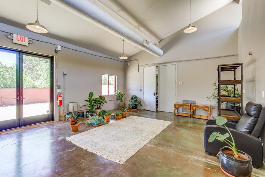 More Photos Of 45 Birch Blvd, Sedona Medical For Lease