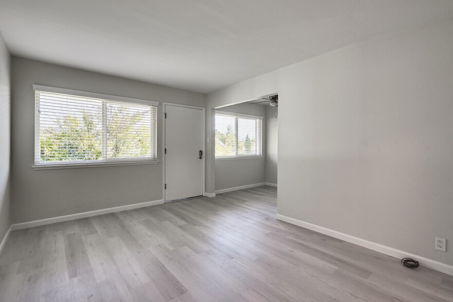 More Photos Of 1151 Davis St, Redwood City Apartments For Sale