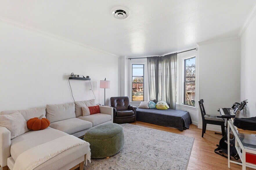 More Photos Of 869 Woodside Way, San Mateo Storefront Retail Office For Sale