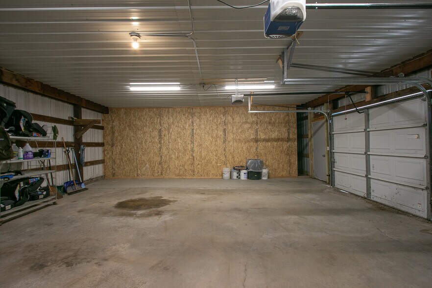 More Photos Of XXX Elmhurst Ave, Braham Flex For Sale