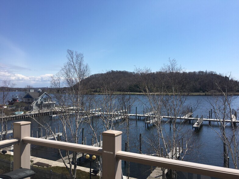 More Photos Of 310 Main St, Frankfort Storefront For Sale