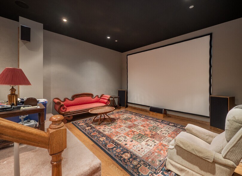 More Photos Of 805 N Congress Ave, Austin Storefront Retail Residential For Sale