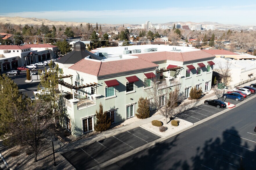 More Photos Of 540 W Plumb Ln, Reno Medical For Lease