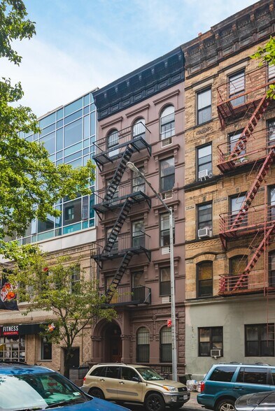 More Photos Of 164 W 83rd St, New York Apartments For Sale