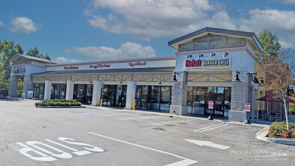 More Photos Of 1050 W Gladstone St, San Dimas Restaurant For Lease