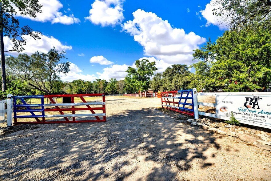 More Photos Of 1877 County Road 4713, La Coste Land For Sale