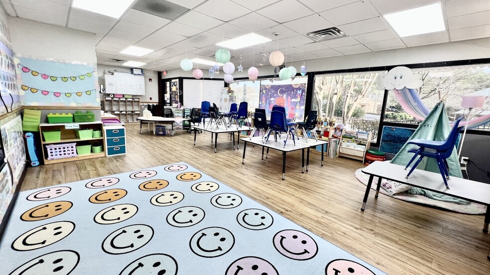 More Photos Of 205 Market Pl, Roswell Schools For Sale