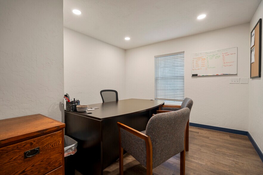 More Photos Of 1823 W 51st St, Tulsa Freestanding For Sale