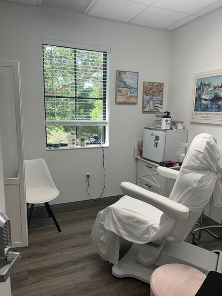 More Photos Of 600 Heritage Dr, Jupiter Coworking Space