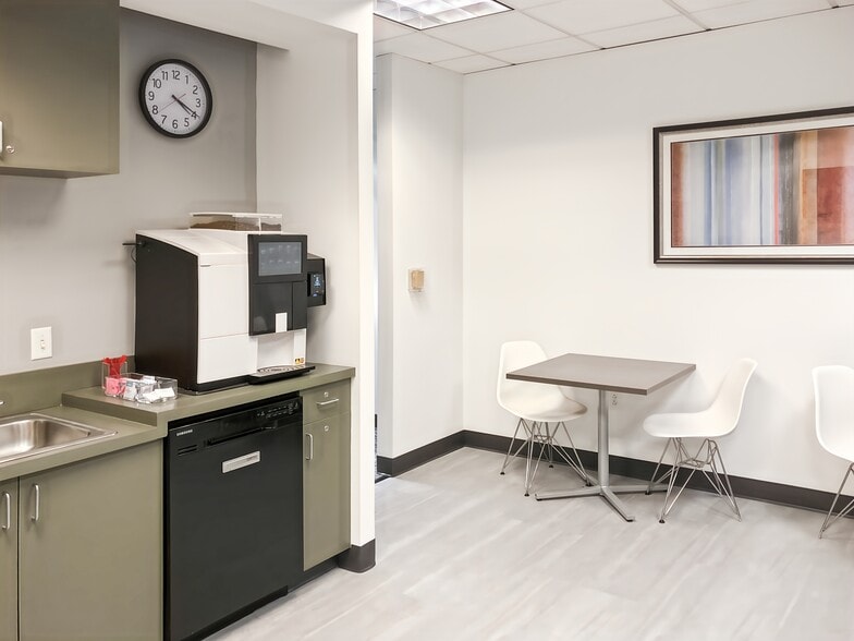 More Photos Of 100 S 4th St, Saint Louis Coworking Space