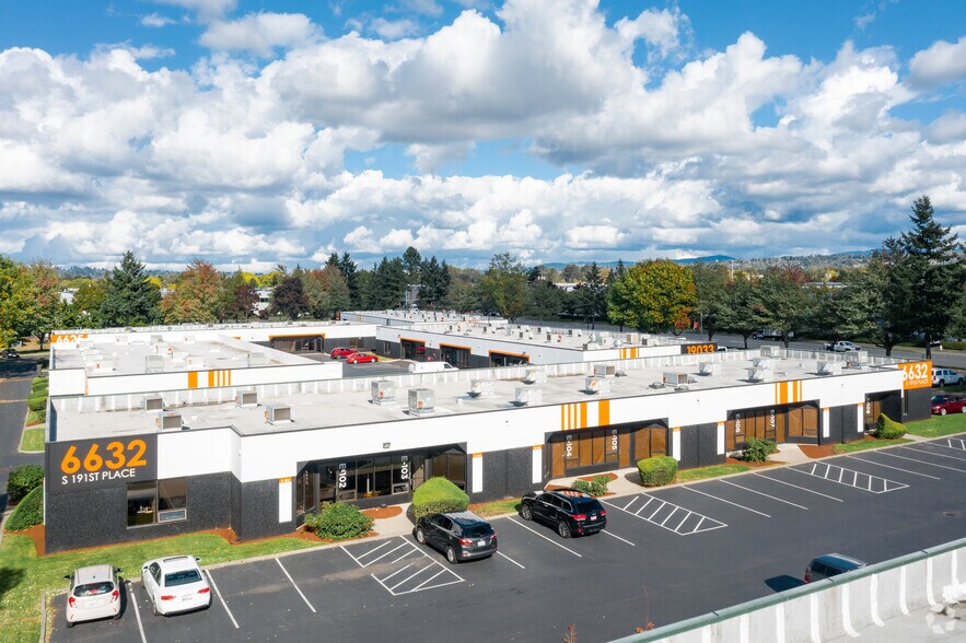 More Photos Of 6627 S 191st Pl, Kent Unknown For Lease