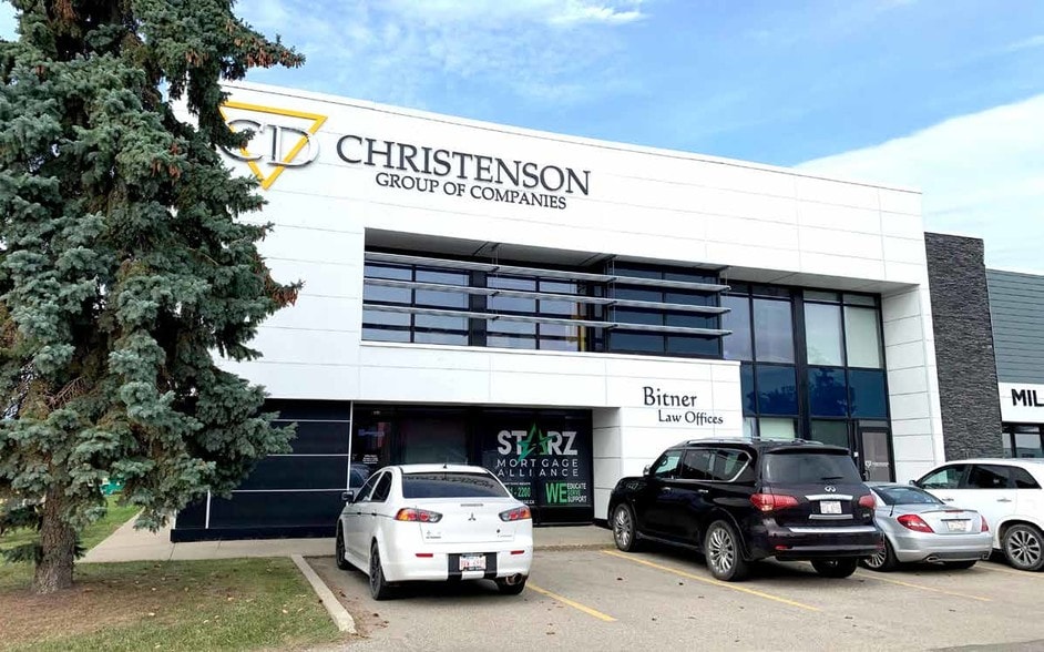 More Photos Of 5410-5424 97 St NW, Edmonton Flex For Sale