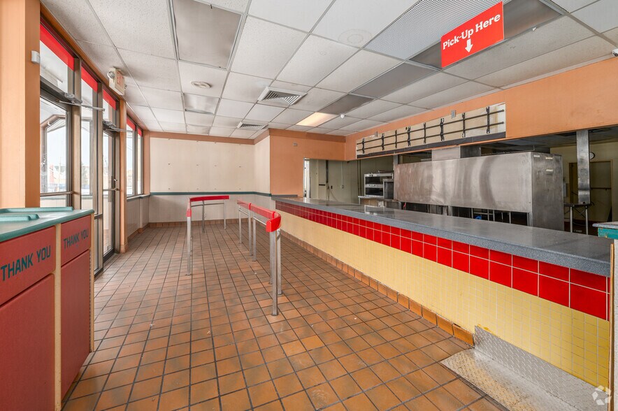 More Photos Of 4869 Turney Rd, Garfield Heights Fast Food For Sale