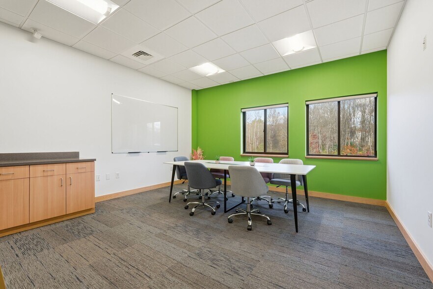 More Photos Of 100 University Dr, Amherst Medical For Lease