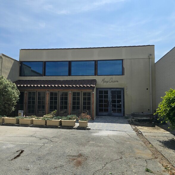 More Photos Of 920 N La Cienega Blvd, Los Angeles Storefront For Lease