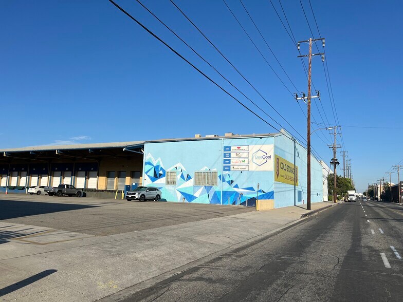 More Photos Of 1937-2035 E Vernon Ave, Vernon Refrigeration Cold Storage For Lease
