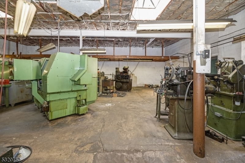 More Photos Of 22 Franklin Ave, Clifton Warehouse For Sale