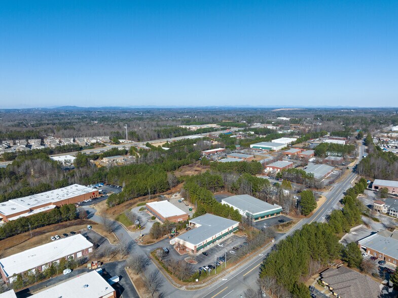 More Photos Of 6580 Jimmy Carter Blvd, Suwanee Distribution For Lease