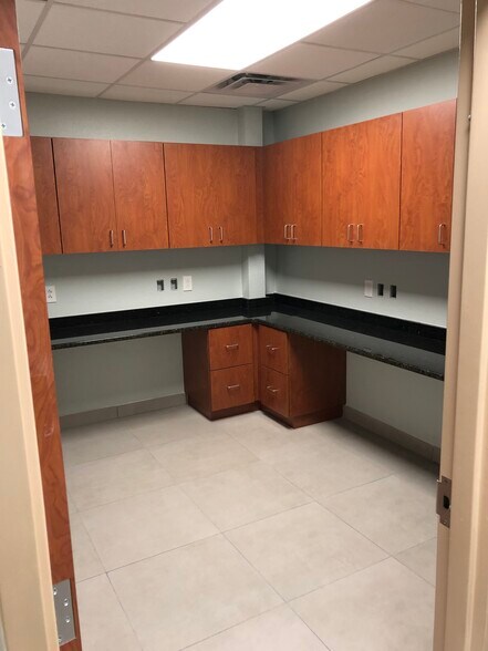 More Photos Of 851 Douglas Ave, Altamonte Springs Medical For Lease