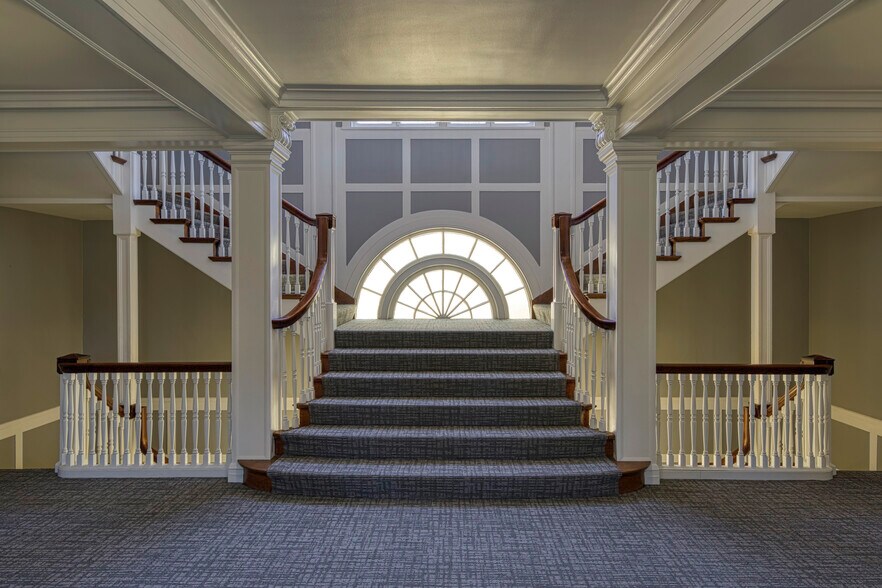 More Photos Of 230 Grand Ave, Oakland Office For Lease