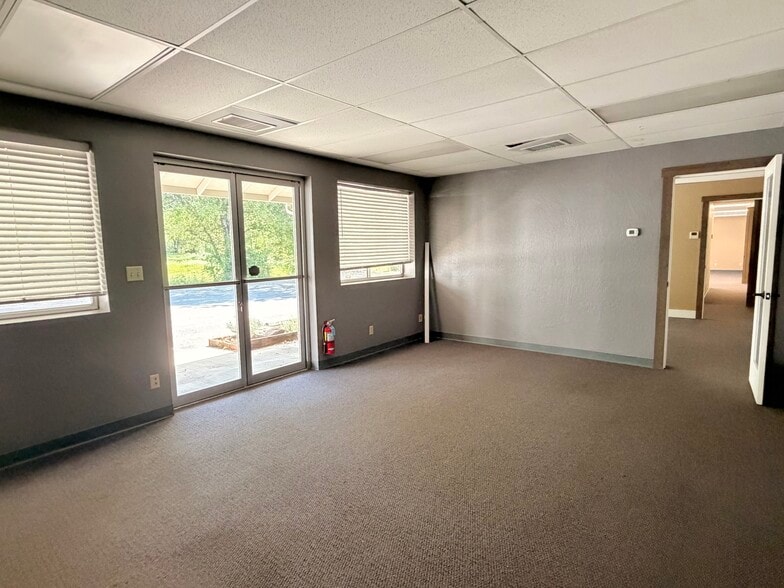 More Photos Of 319 Nevada St, Auburn Flex For Lease