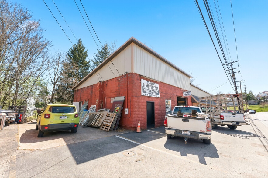 More Photos Of 365-371 S Mount Vernon Ave, Uniontown Freestanding For Sale