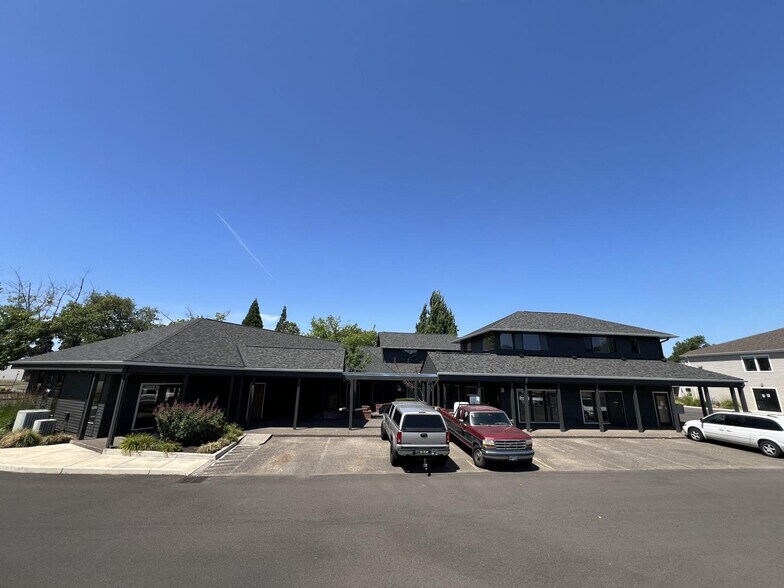 More Photos Of 1925 Bailey Hill Rd, Eugene Medical For Lease