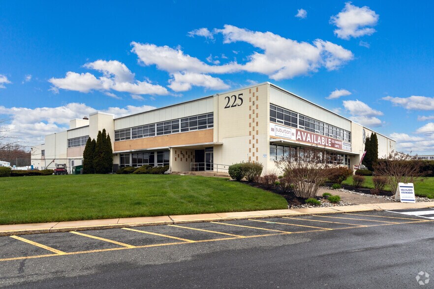 More Photos Of 225 Lincoln Hwy, Fairless Hills Warehouse For Lease
