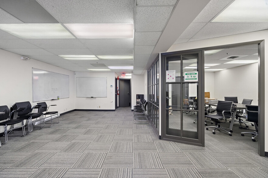 More Photos Of 19 Bastion Sq, Victoria Office For Lease