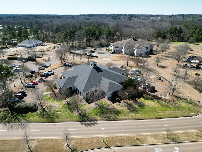 Primary Photo Of 601 Crescent Blvd, Madison Office For Lease