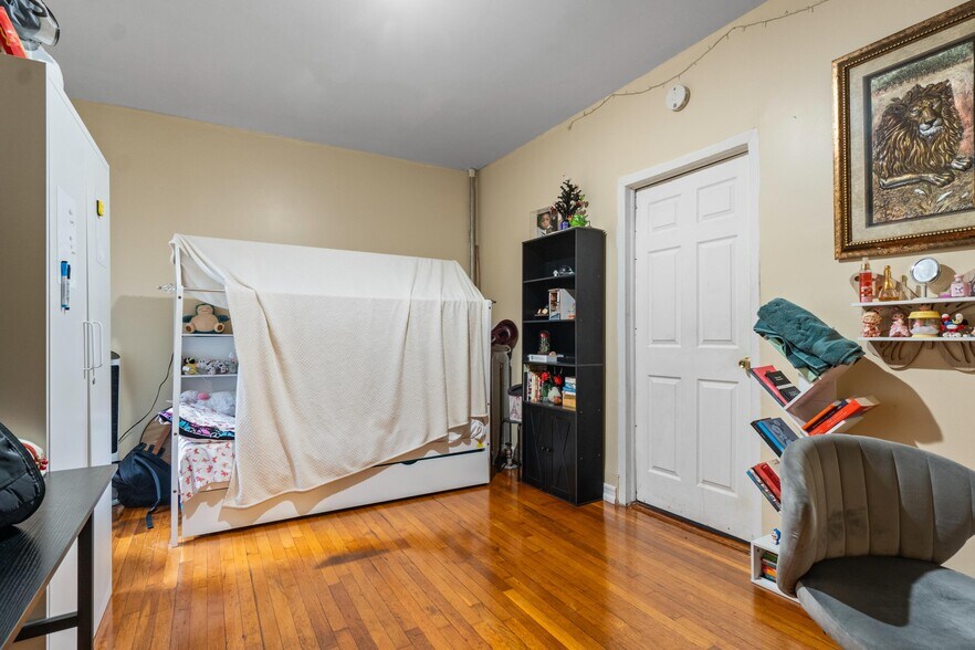 More Photos Of 3207 Hull Ave, Bronx Apartments For Sale