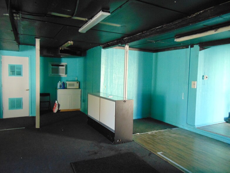 More Photos Of 32a Old Matawan Rd, Old Bridge Storefront Retail Office For Lease