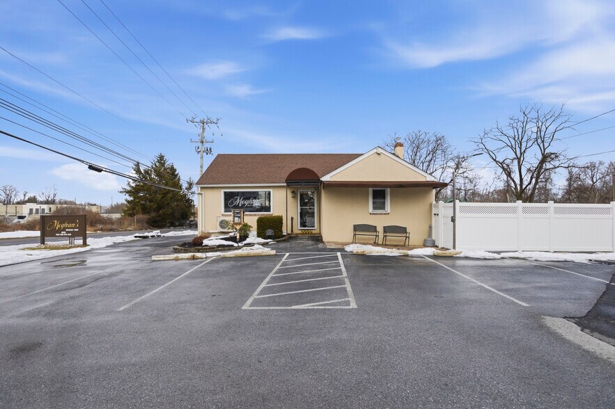 Primary Photo Of 1117 Smithbridge Rd, Glen Mills General Retail For Sale