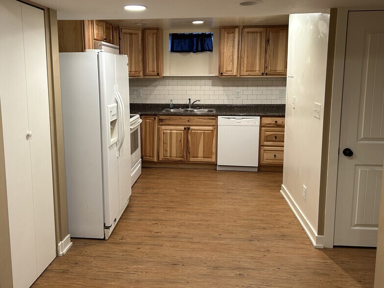 More Photos Of 2021 W Colorado Ave, Colorado Springs Office Residential For Sale