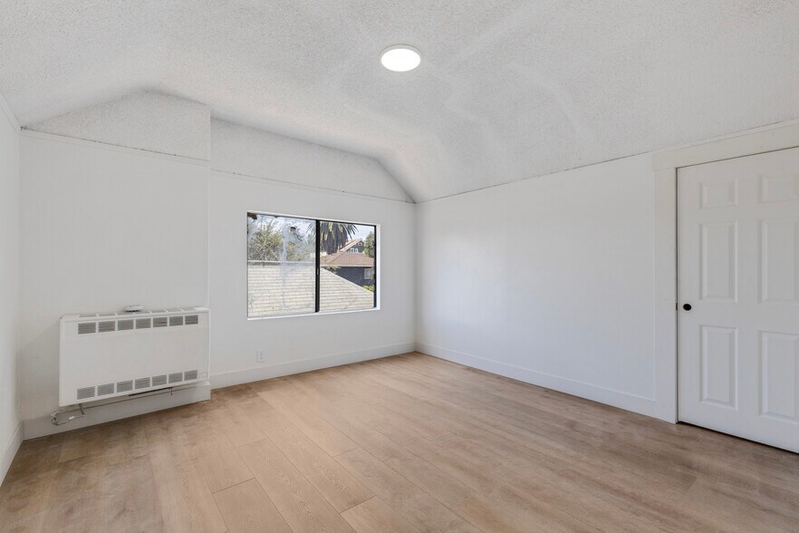 More Photos Of 605 N St Louis St, Los Angeles Apartments For Sale