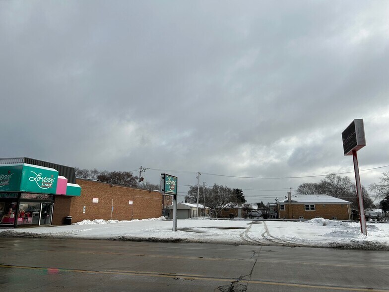 More Photos Of 4453-4455 N Harlem Ave, Norridge Unknown For Lease