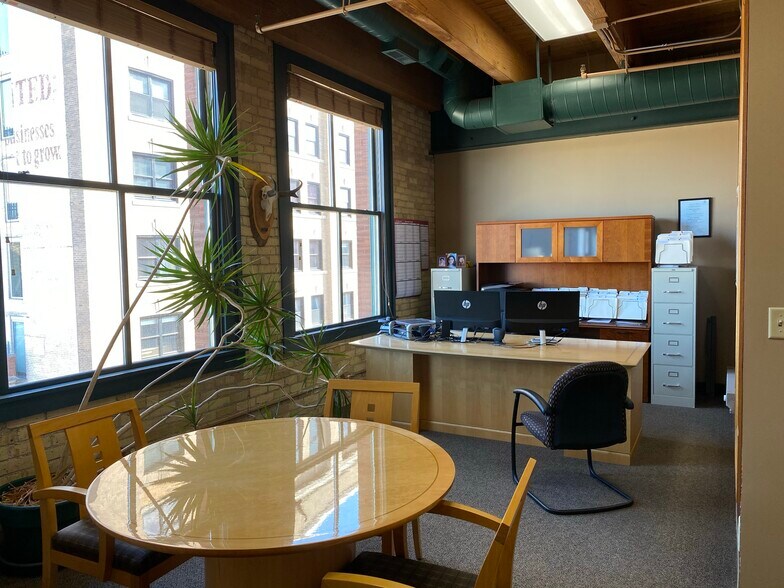 More Photos Of 413 Wacouta St, Saint Paul Office Residential For Lease